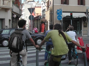 Doccia fredda per la Mobilità Ciclistica. Rimandata l&#039;approvazione della legge quadro.